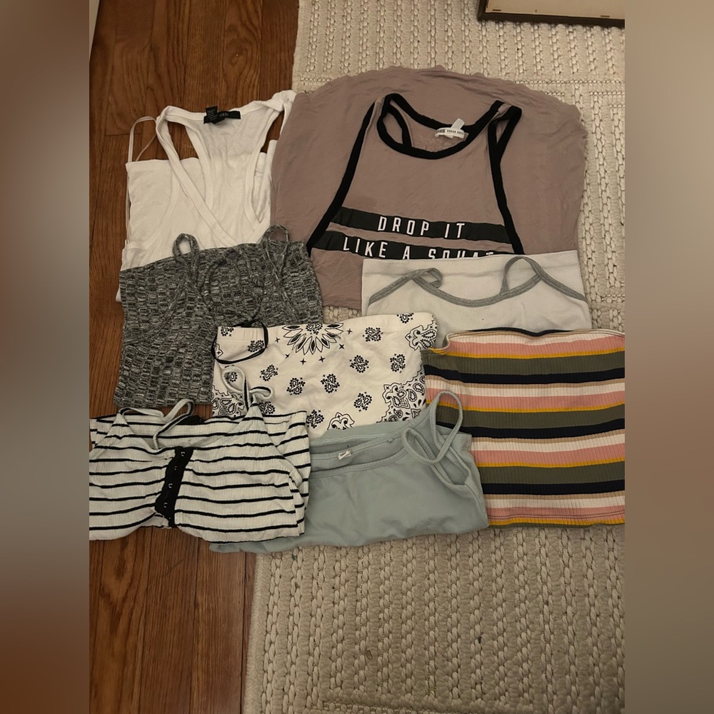 Lightweight Tank/Crop Tops XS-S Incl. Pink Forever 21 Uniqlo Hollister AEO